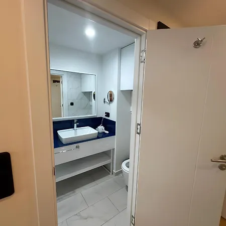 Seaview Suite With Panoramic View Batumi Exterior photo